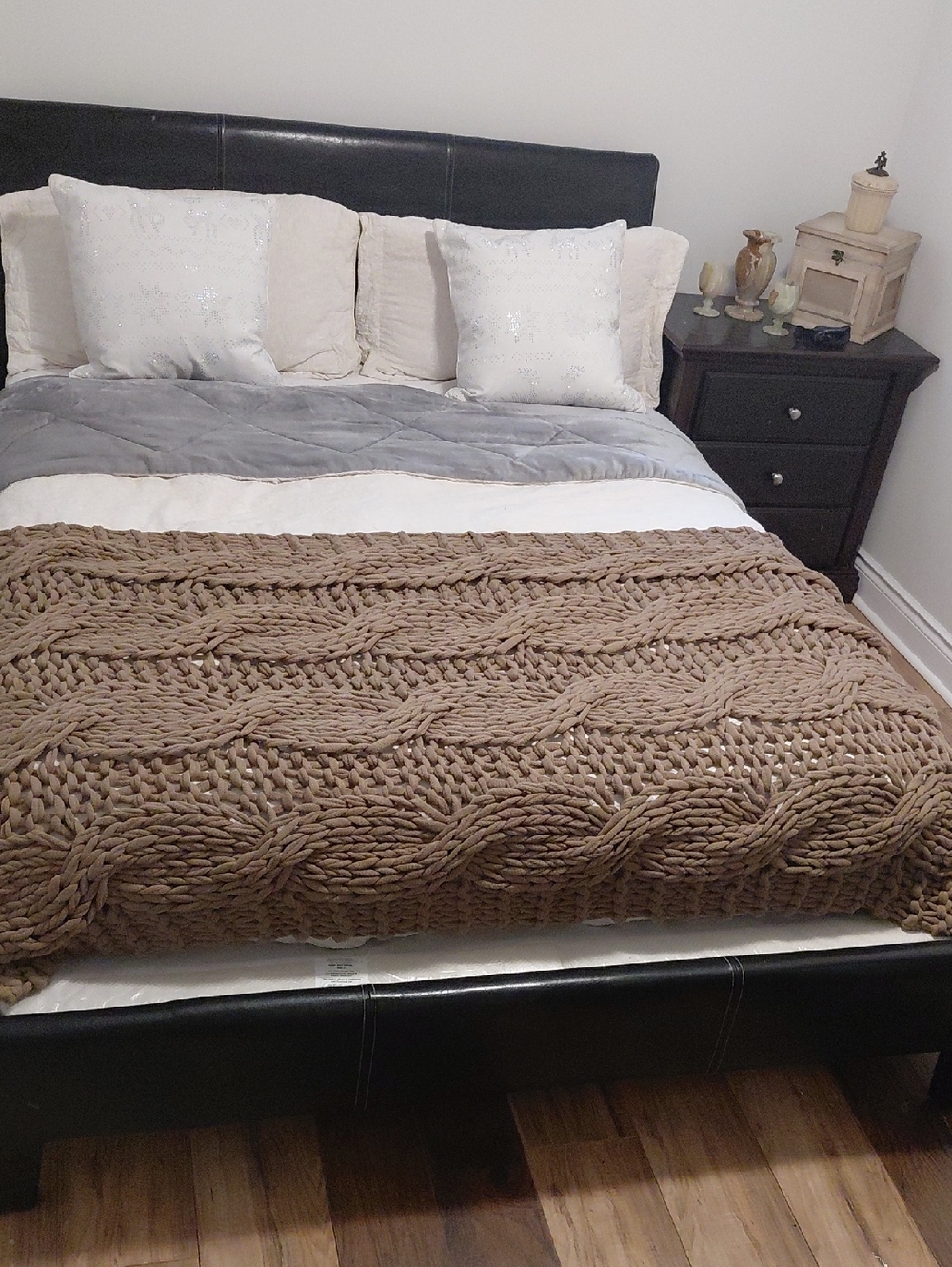 Pottery Barn Colossal Chunky Knit Throw in Camel Brown